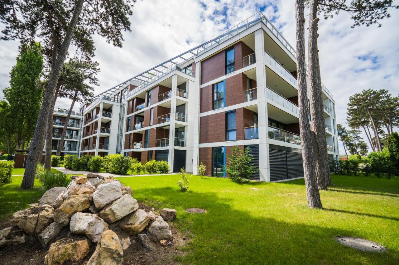 Mf Port Azur Wellness Apartments Siófok Exteriör bild